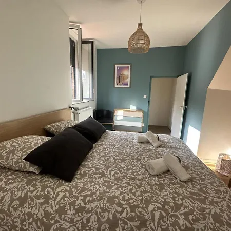 Maison De Charme Au Centre De Moulins, Avec Jardin Et Terrasse, Confort Inclus - Fr-1-489-474 Holiday home *