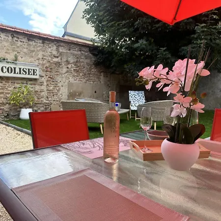 Casa vacanze Maison De Charme Au Centre De Moulins, Avec Jardin Et Terrasse, Confort Inclus - Fr-1-489-474 Moulins (Allier)