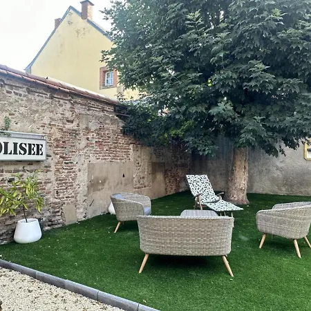 Maison De Charme Au Centre De Moulins, Avec Jardin Et Terrasse, Confort Inclus - Fr-1-489-474