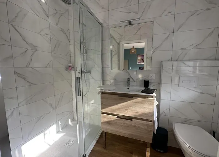 Hébergement de vacances Maison De Charme Au Centre De Moulins, Avec Jardin Et Terrasse, Confort Inclus - Fr-1-489-474