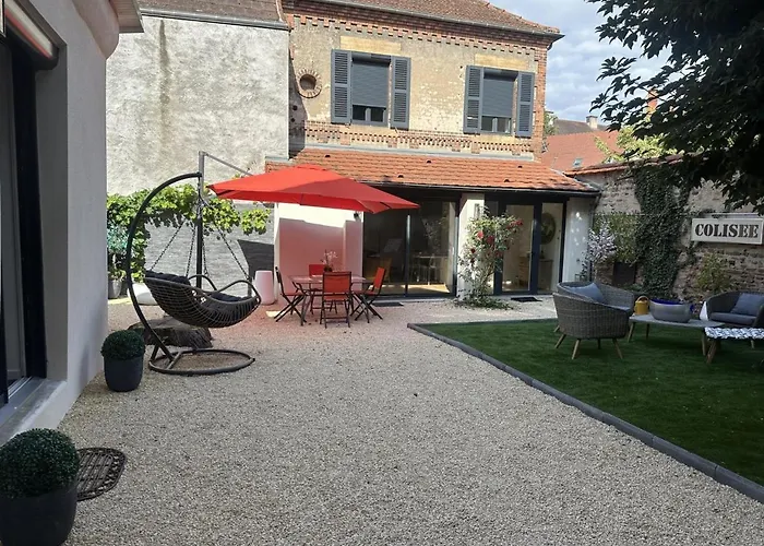 Hébergement de vacances Maison De Charme Au Centre De Moulins, Avec Jardin Et Terrasse, Confort Inclus - Fr-1-489-474 Moulins (Allier)