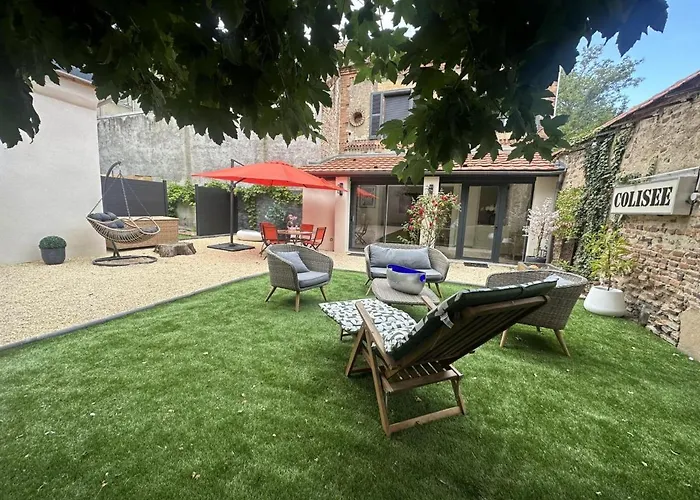 Maison De Charme Au Centre De Moulins, Avec Jardin Et Terrasse, Confort Inclus - Fr-1-489-474 Moulins (Allier)