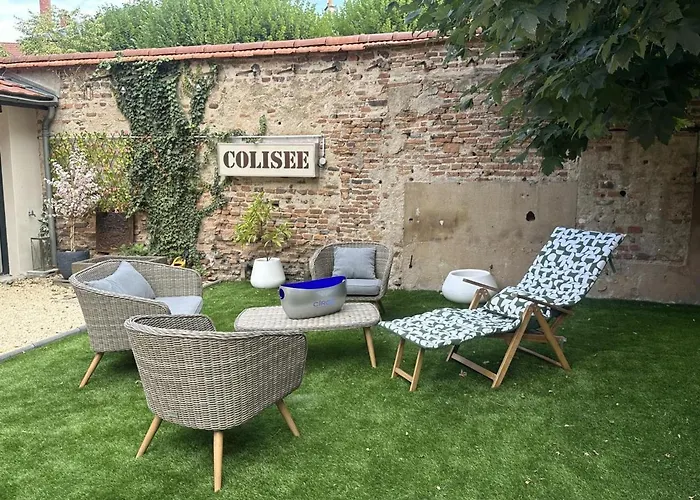Hébergement de vacances Maison De Charme Au Centre De Moulins, Avec Jardin Et Terrasse, Confort Inclus - Fr-1-489-474 Moulins (Allier)